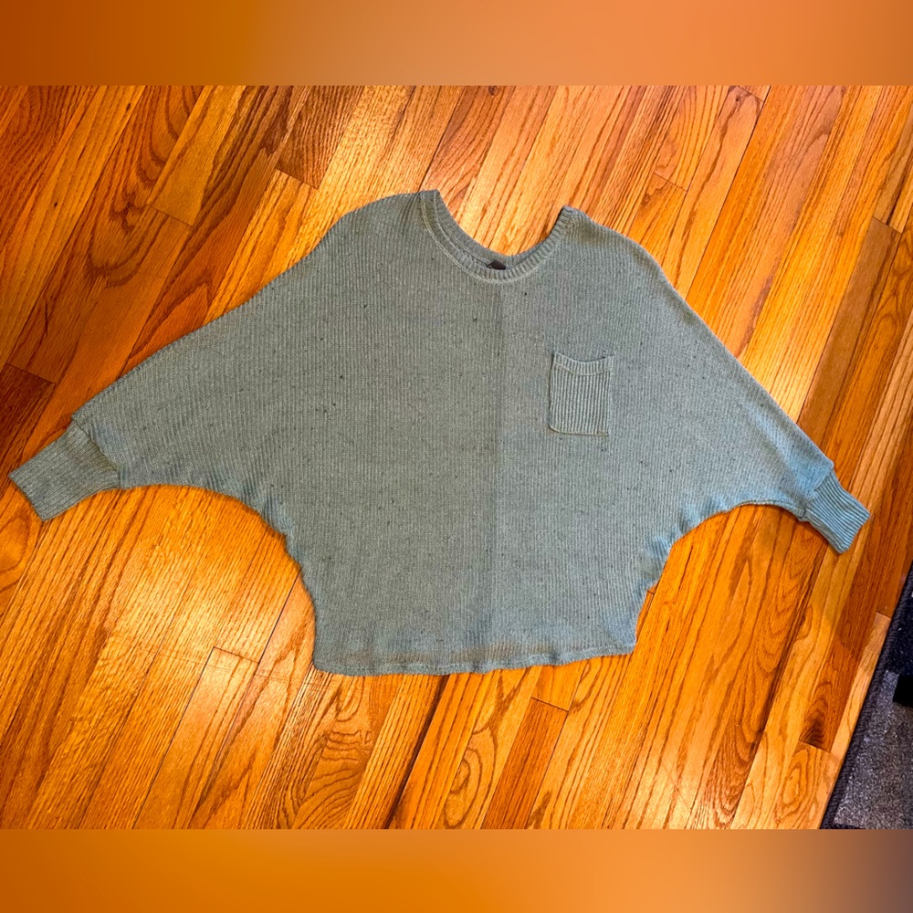 Francesca’s knit top